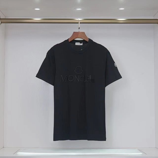 Moncler T-shirt Tee: seller detail photo 5