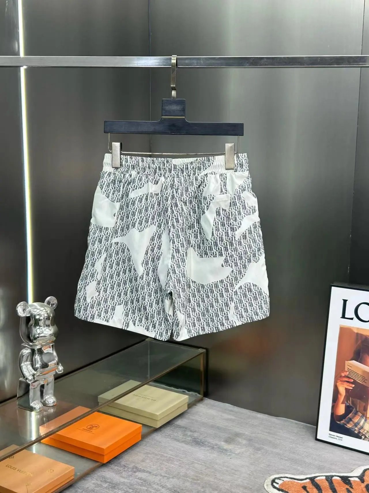 Dior Oblique Print Shorts White / Black - 17