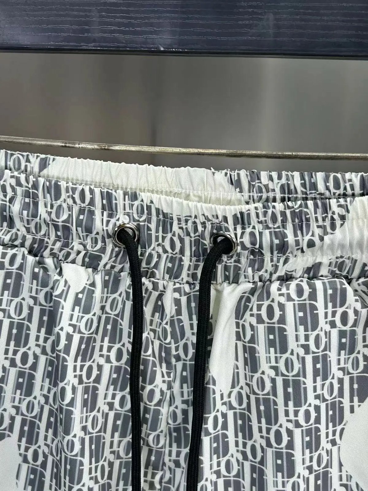 Dior Oblique Print Swim Shorts White / Gray product detail 24 in Litbuy spreadsheet finds