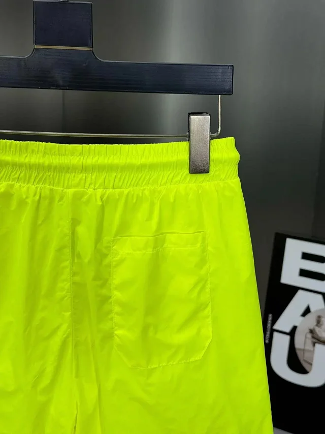 Moncler Swimwear Logo-print drawstring swim shorts product detail image 28