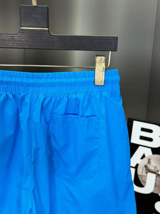 Moncler Swimwear Logo-print drawstring swim shorts product detail image 37