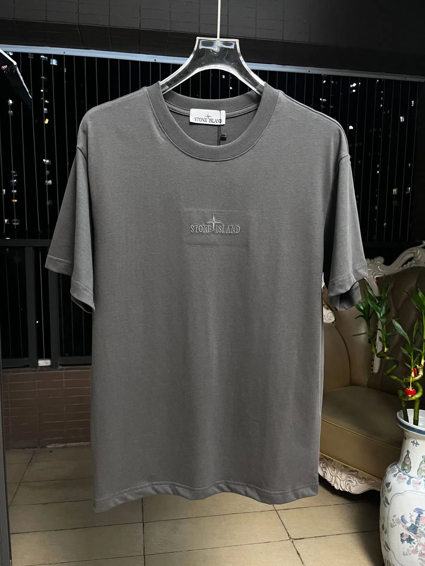 Givenchy 4G Slash Logo Black T-Shirt - 7