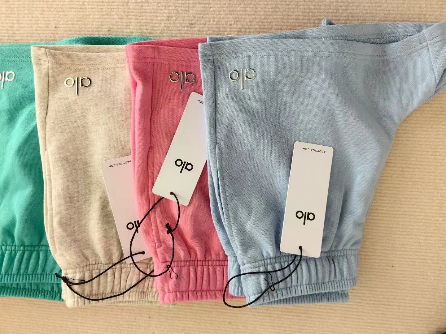 Alo Yoga Shorts Pink Activewear Shorts - 13