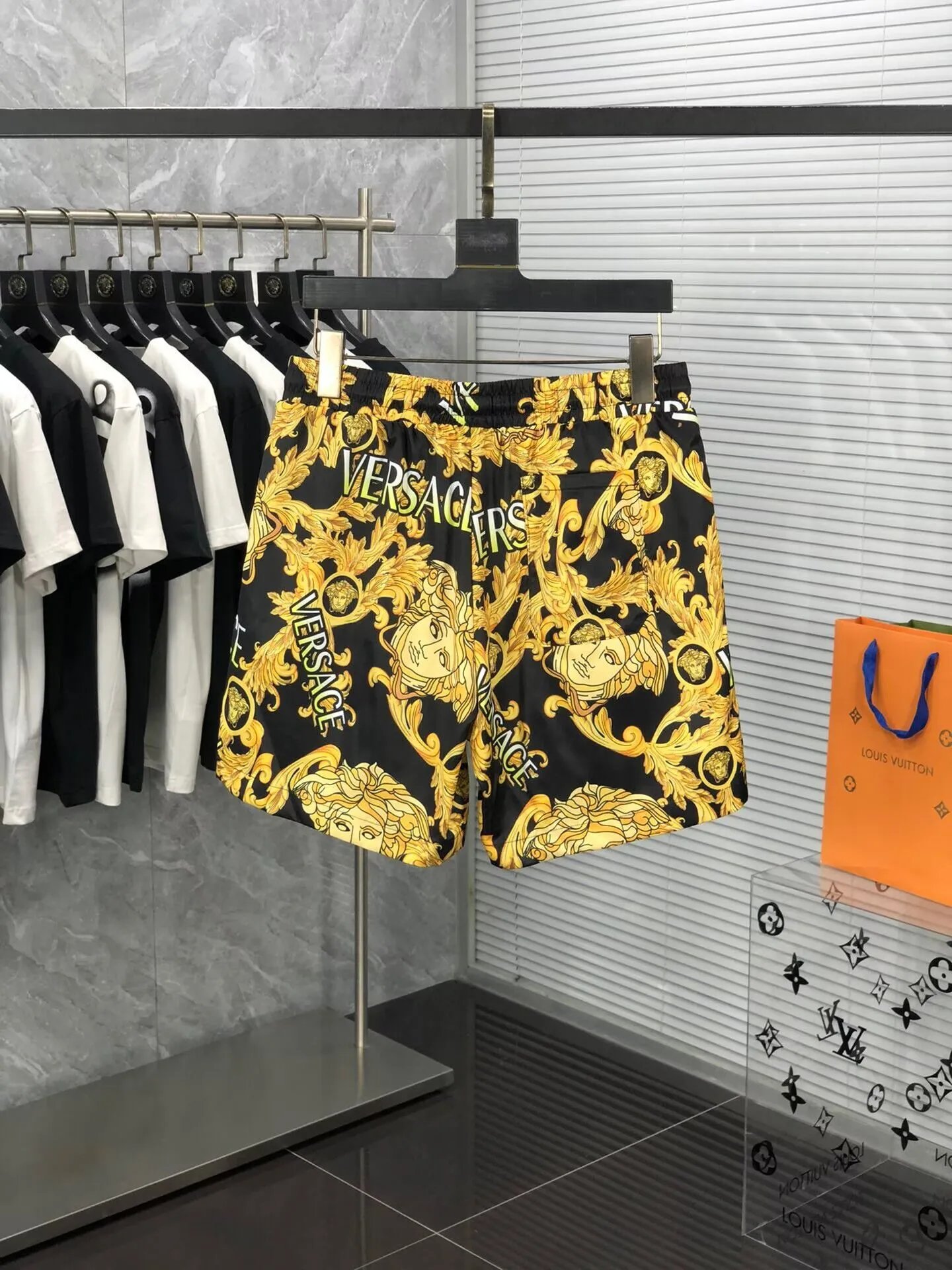 Versace Medusa Baroque Print Swim Shorts Black / Gold - 3