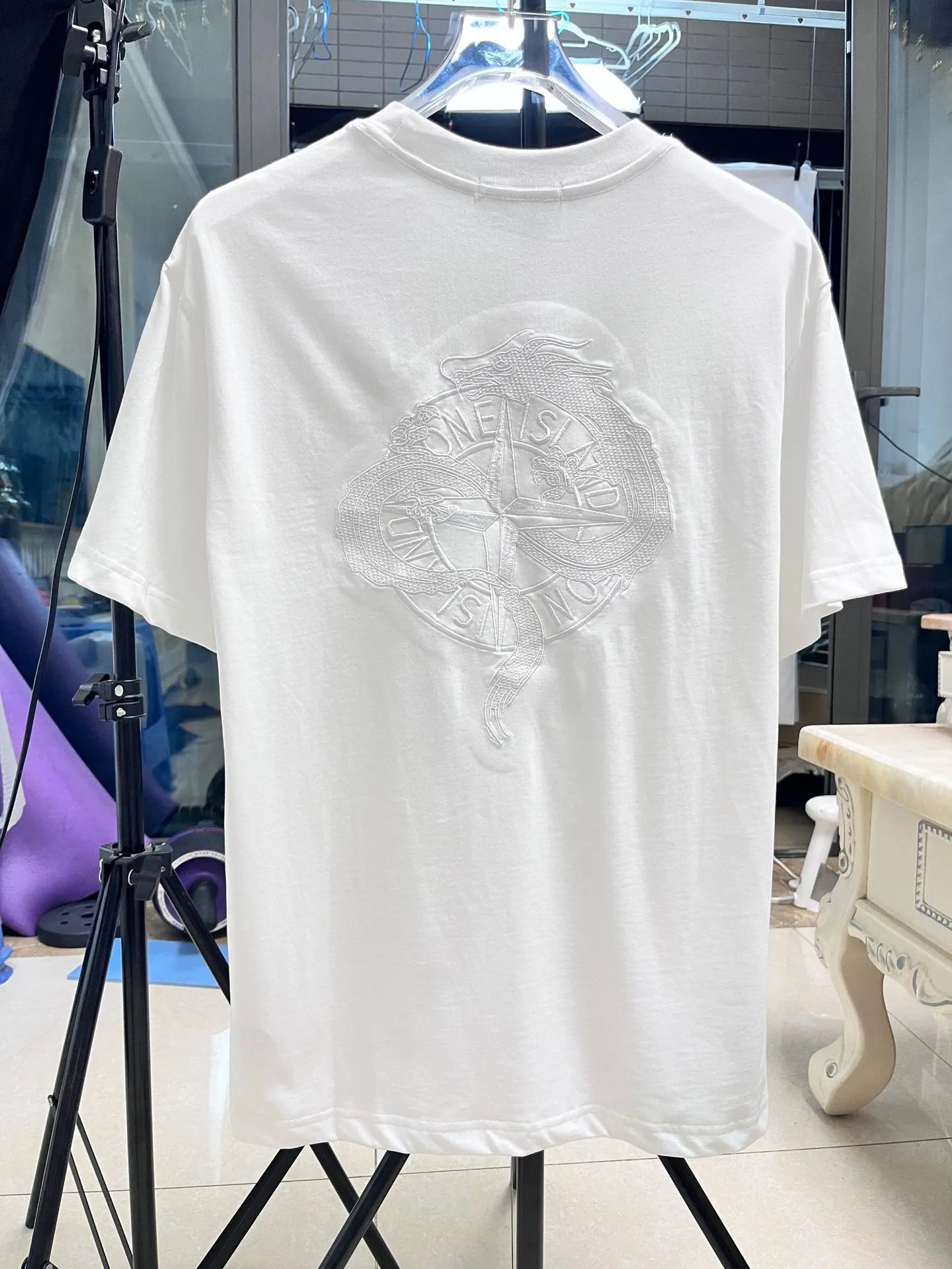 Givenchy 4G Slash Logo Black T-Shirt - 11