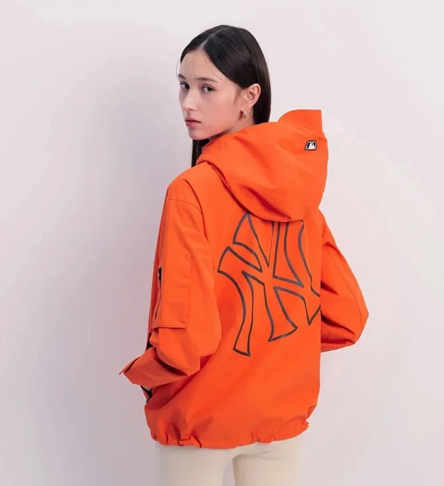 MLB Jackets Hooded zip-up jacket with team logos product detail image 4