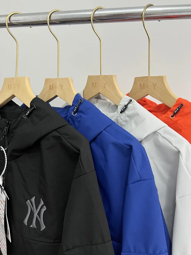 MLB Jackets Hooded zip-up jacket with team logos product detail image 13