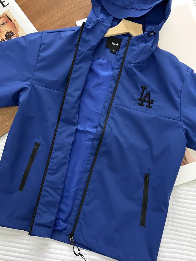 MLB Jackets Hooded zip-up jacket with team logos product detail image 17