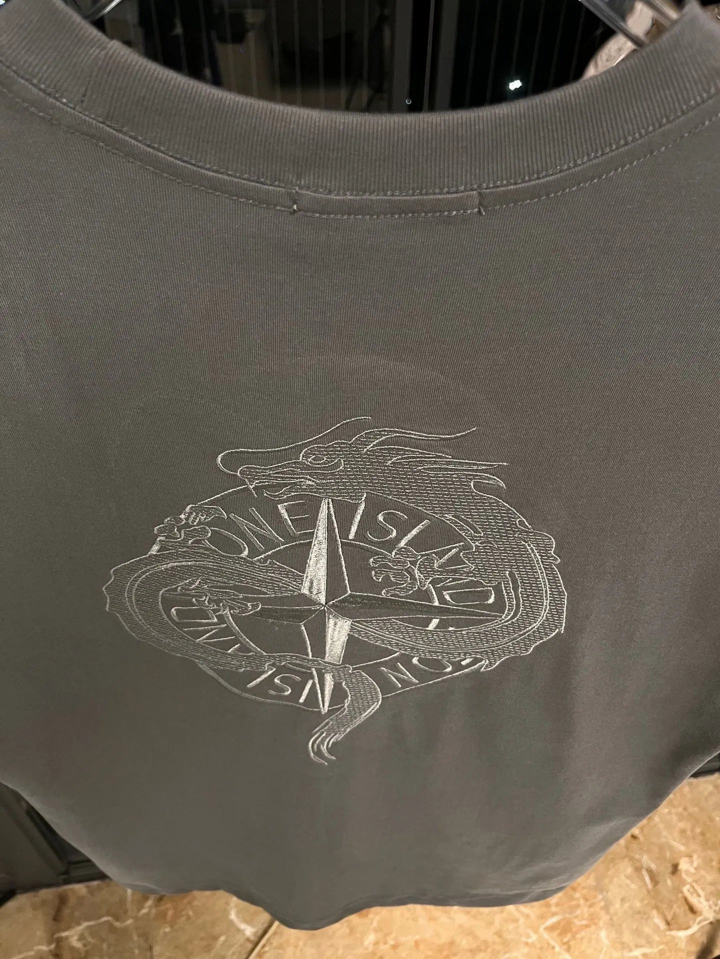 Givenchy 4G Slash Logo Black T-Shirt - 20
