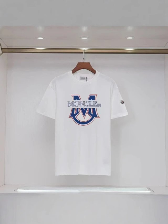Moncler T-shirt Tee: seller detail photo 3
