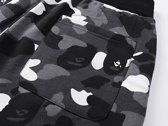 A BATHING APE T-Shirts Logo Graphic product detail image 20