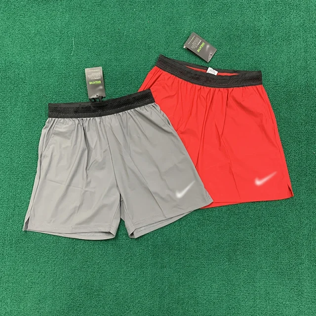 Nike Shorts Running with Elastic Mesh Waistband product detail image 3