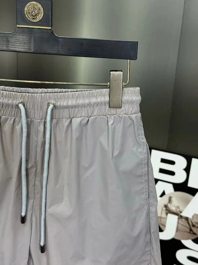 Moncler Swimwear Logo-print drawstring swim shorts product detail image 5