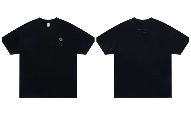 lululemon T-Shirts Logo Print product detail image 4