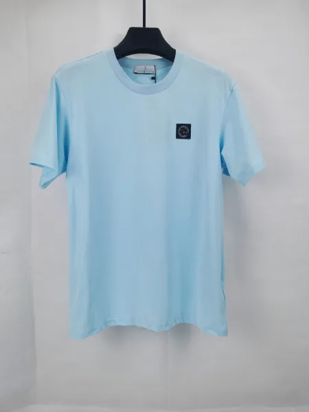 Design Minimalist Patch T-Shirt Light Blue - 1