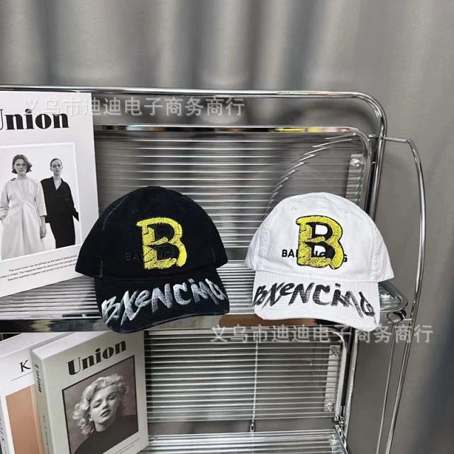 Balenciaga Cap: seller detail photo 3