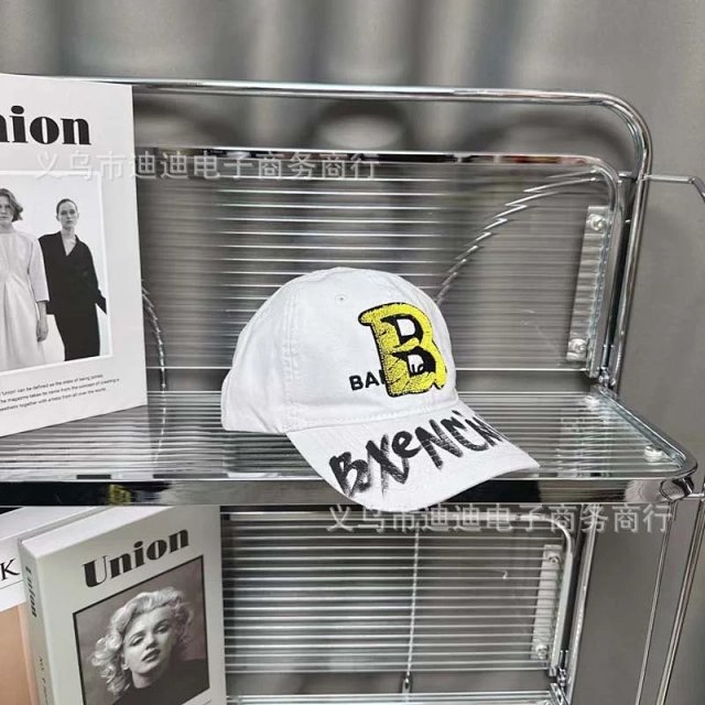 Balenciaga Cap: seller detail photo 6