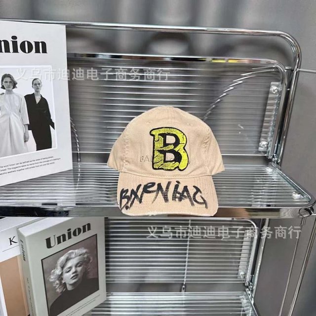 Balenciaga Cap: seller detail photo 5