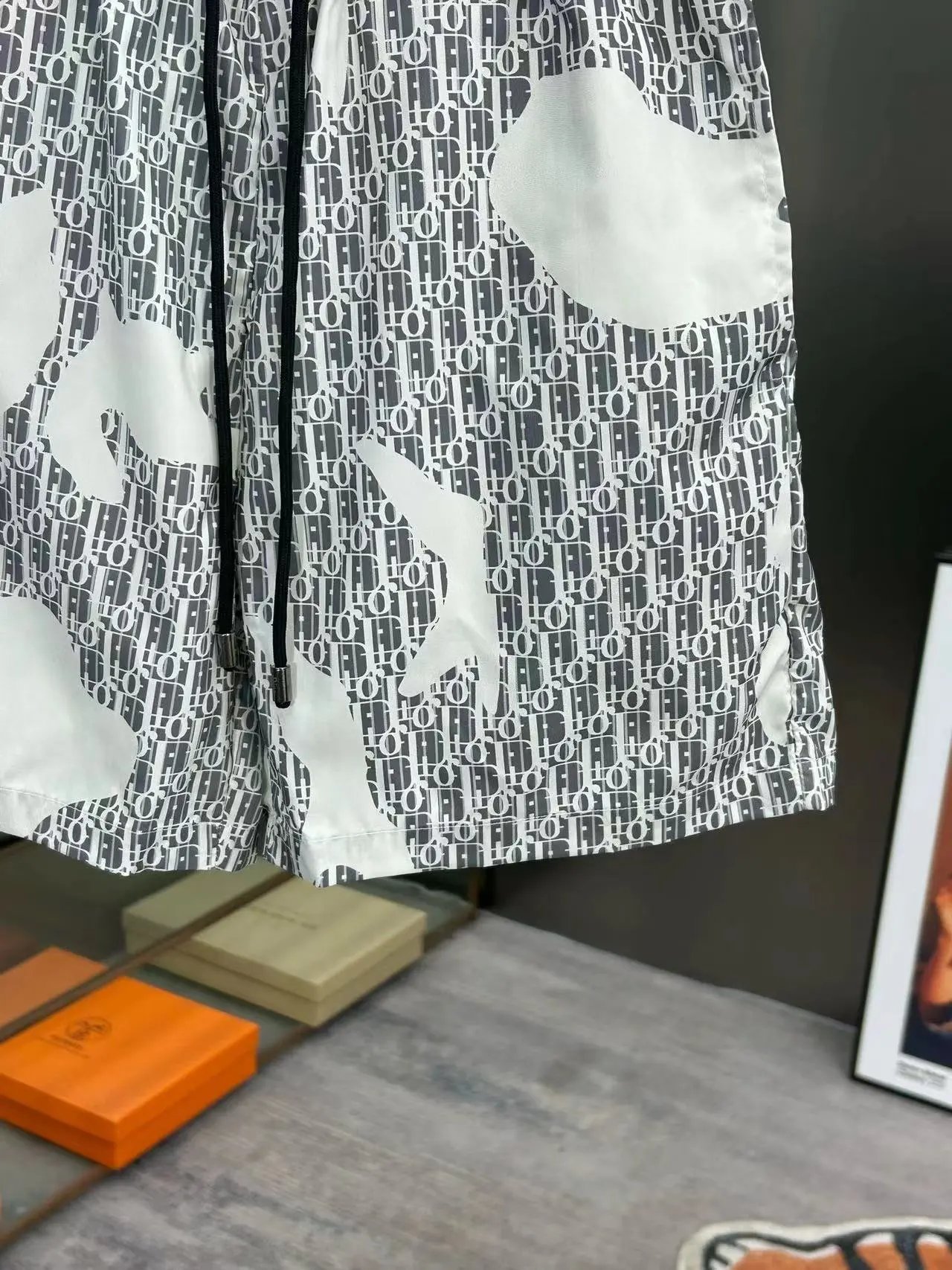 Dior Oblique Print Shorts White / Black - 19