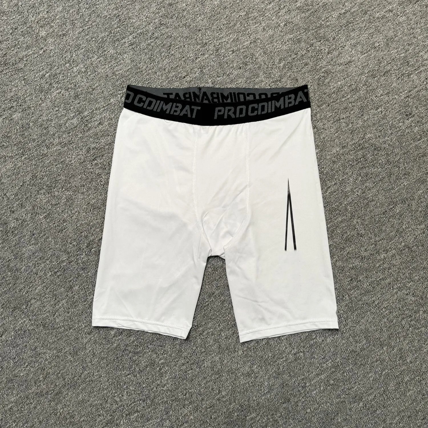 White five letter waist (right large hollow G)