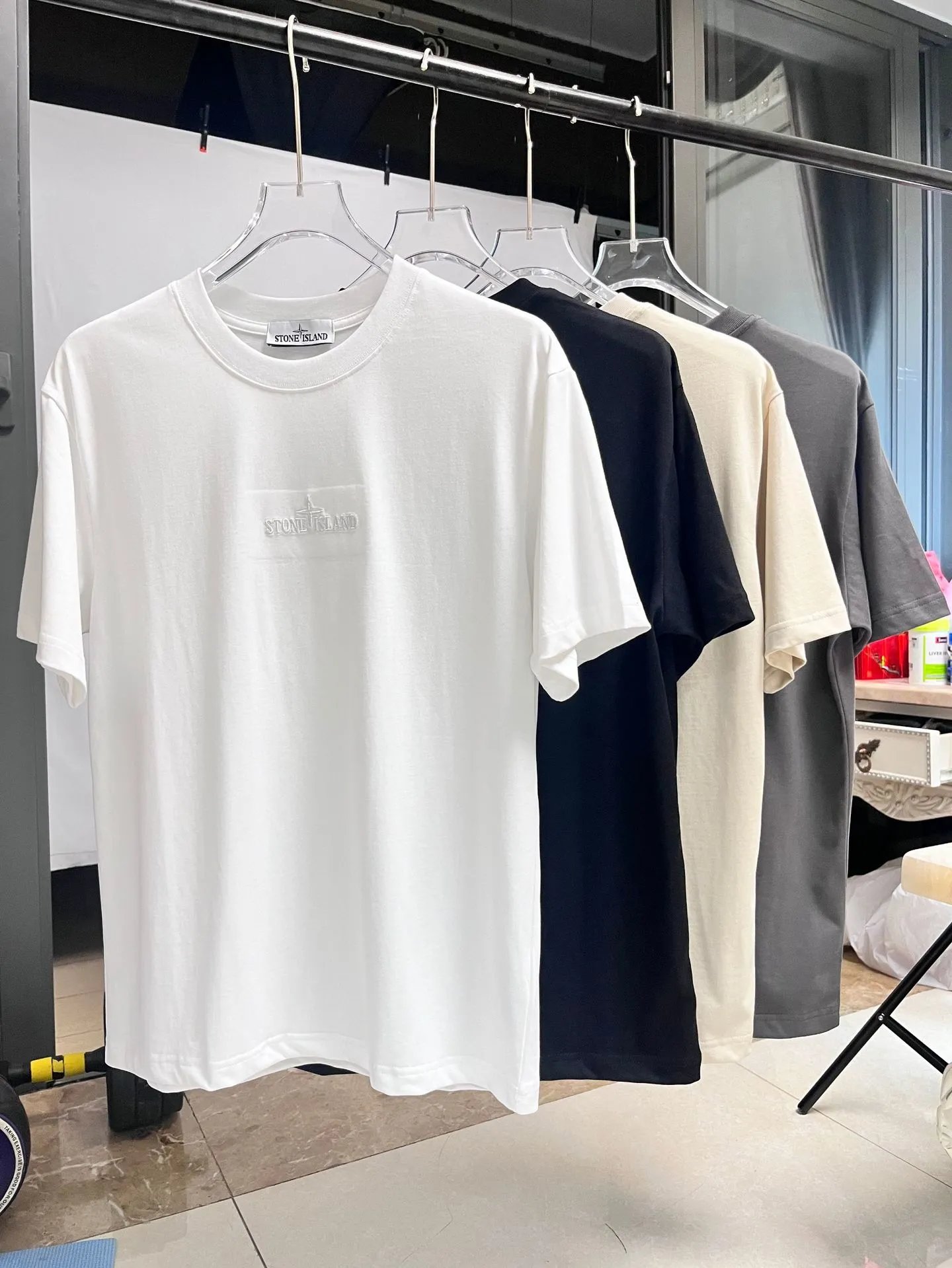 Givenchy 4G Slash Logo Black T-Shirt - 4
