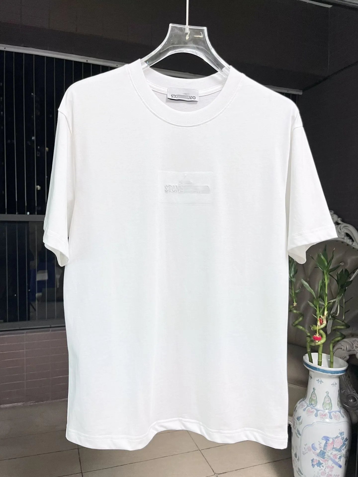 Givenchy 4G Slash Logo Black T-Shirt - 12