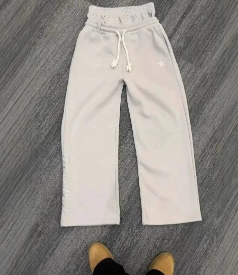 Light gray requires customization of up to 40 pieces