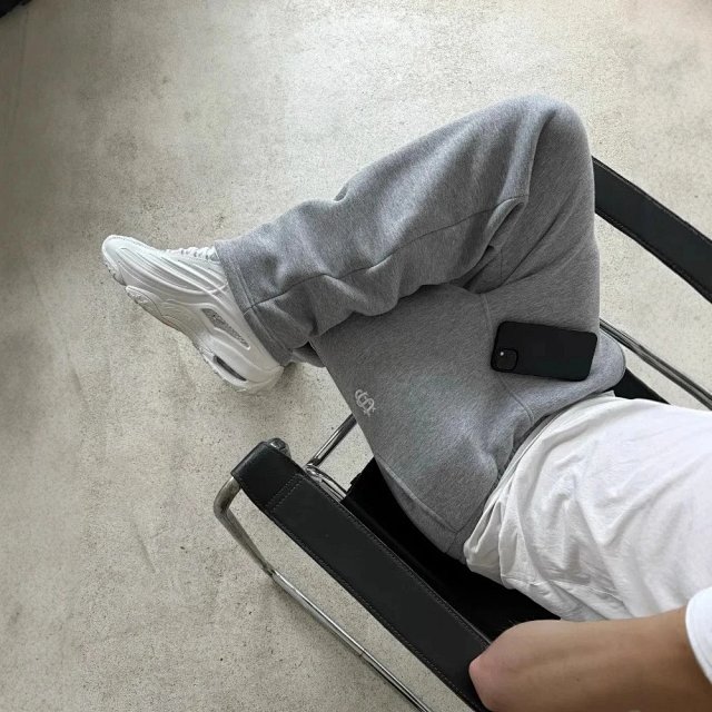 Sweatpants: seller detail photo 3