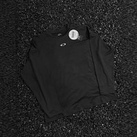 Oakley longsleeve — seller photo 5