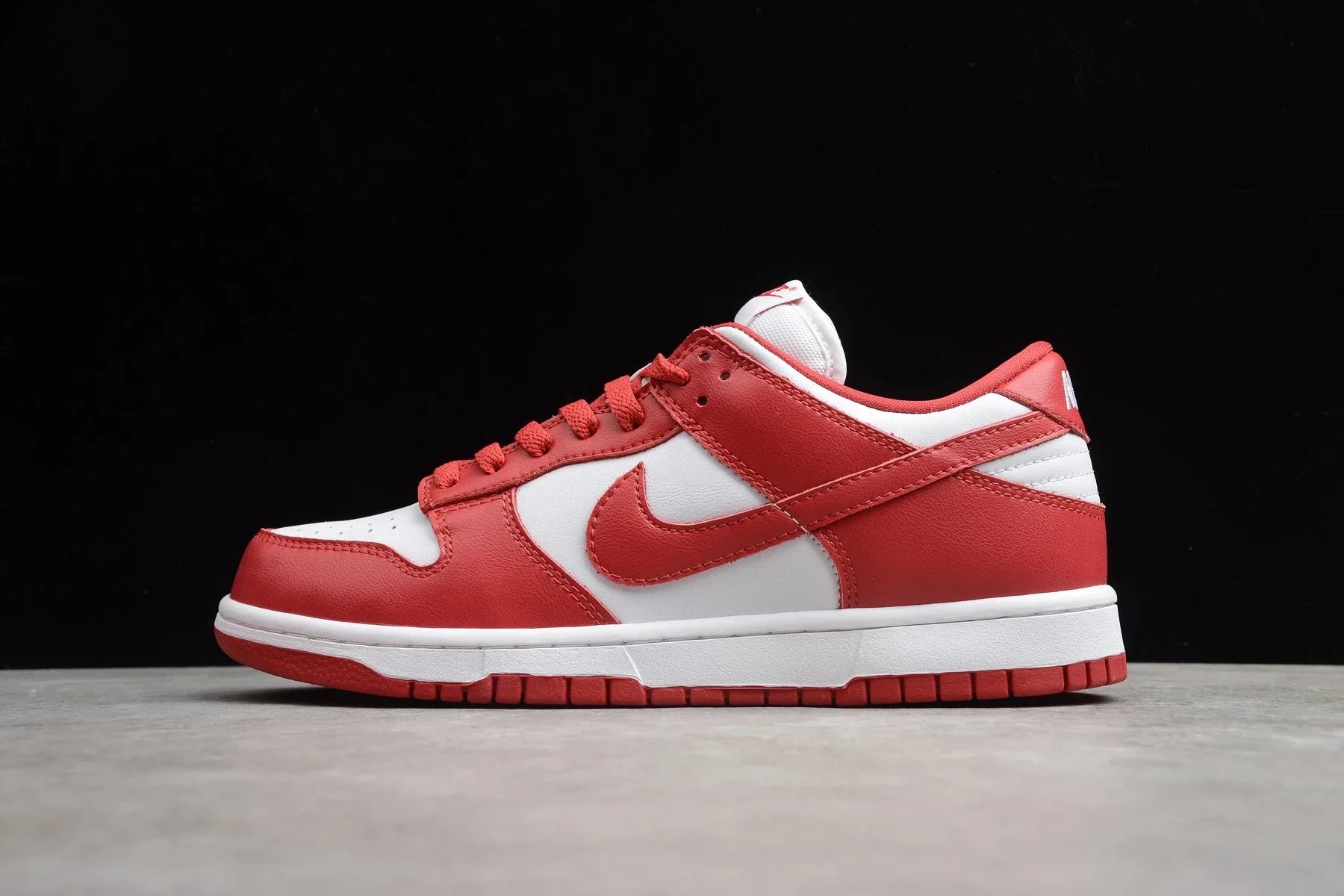 CU1727-100 University Red