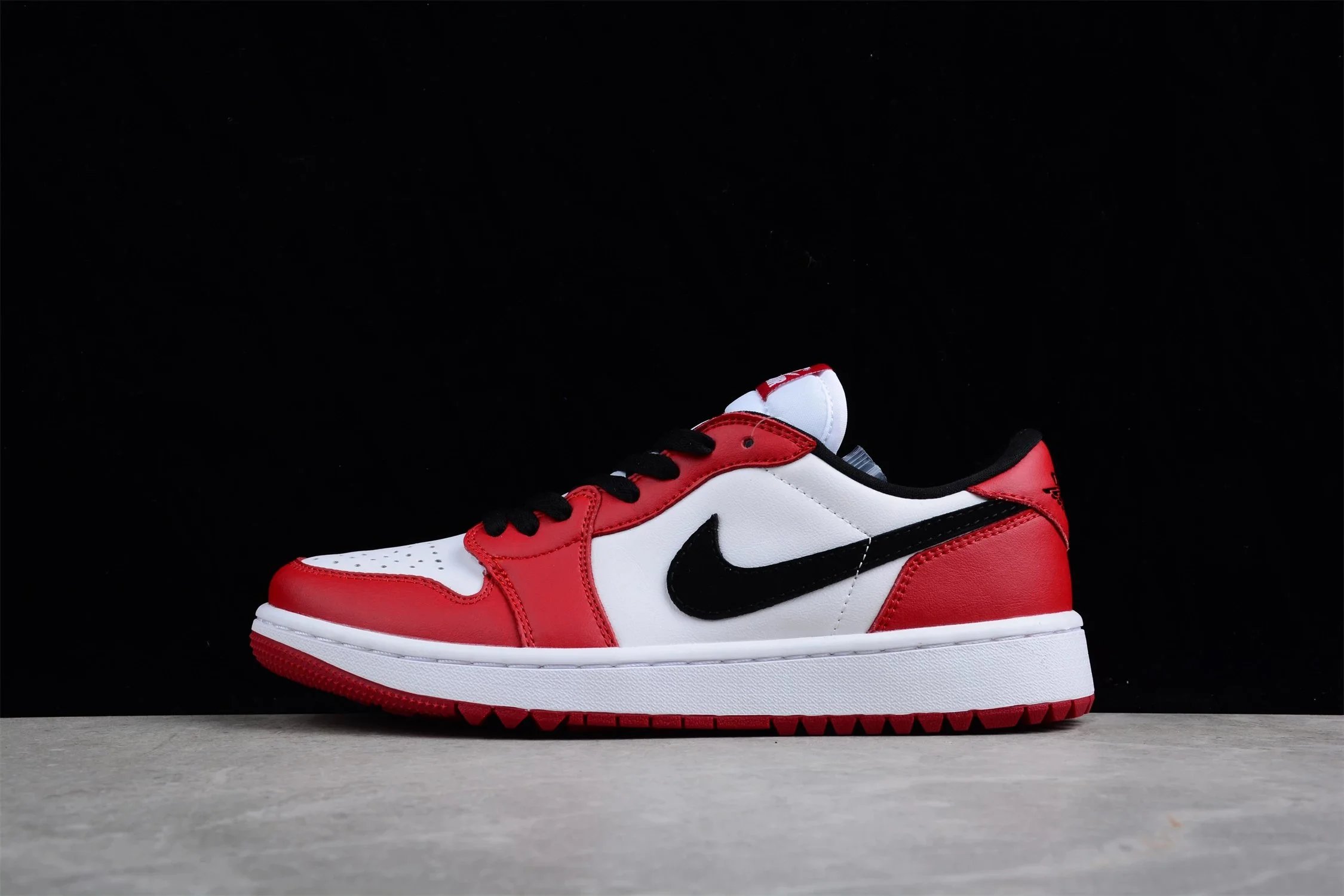 705329-600 Chicago Low