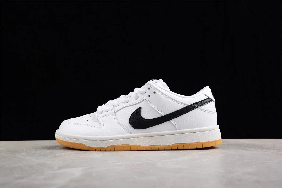 CD2563-100 White Black Gum
