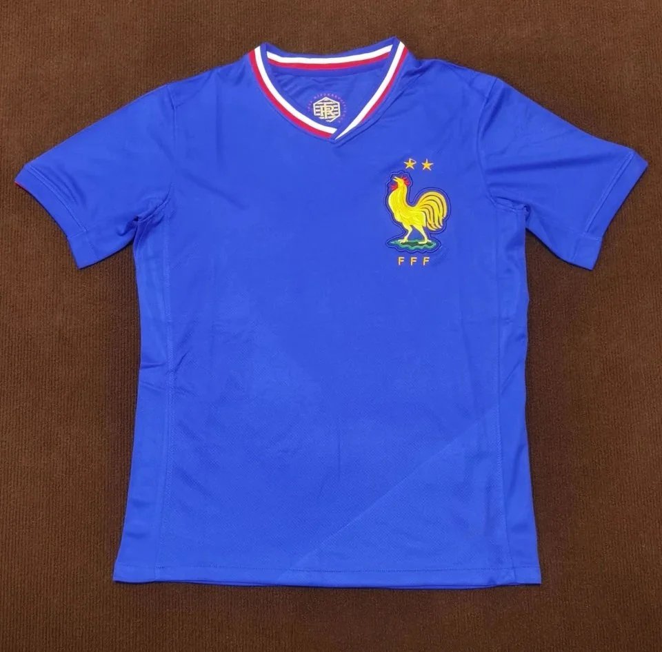 24 France Home