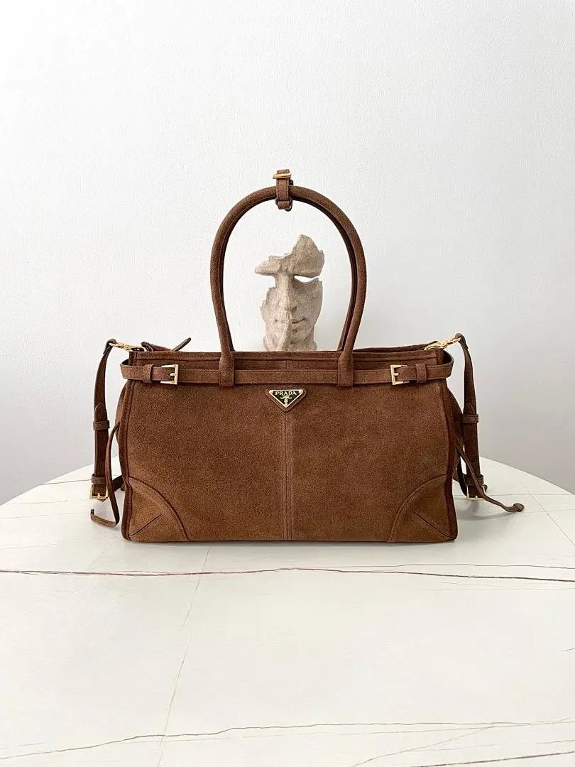 Prada bag — W2CFinds curated find