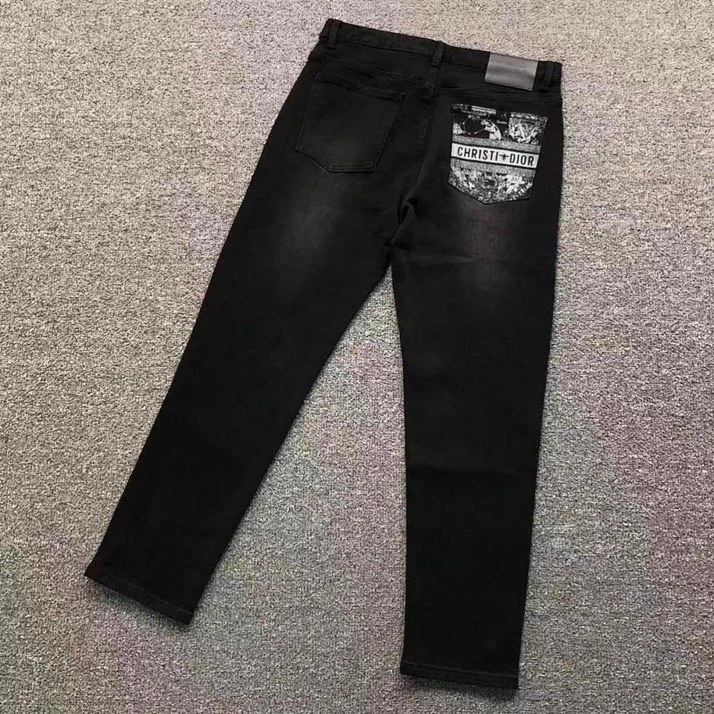 Dior pants — W2CFinds curated find