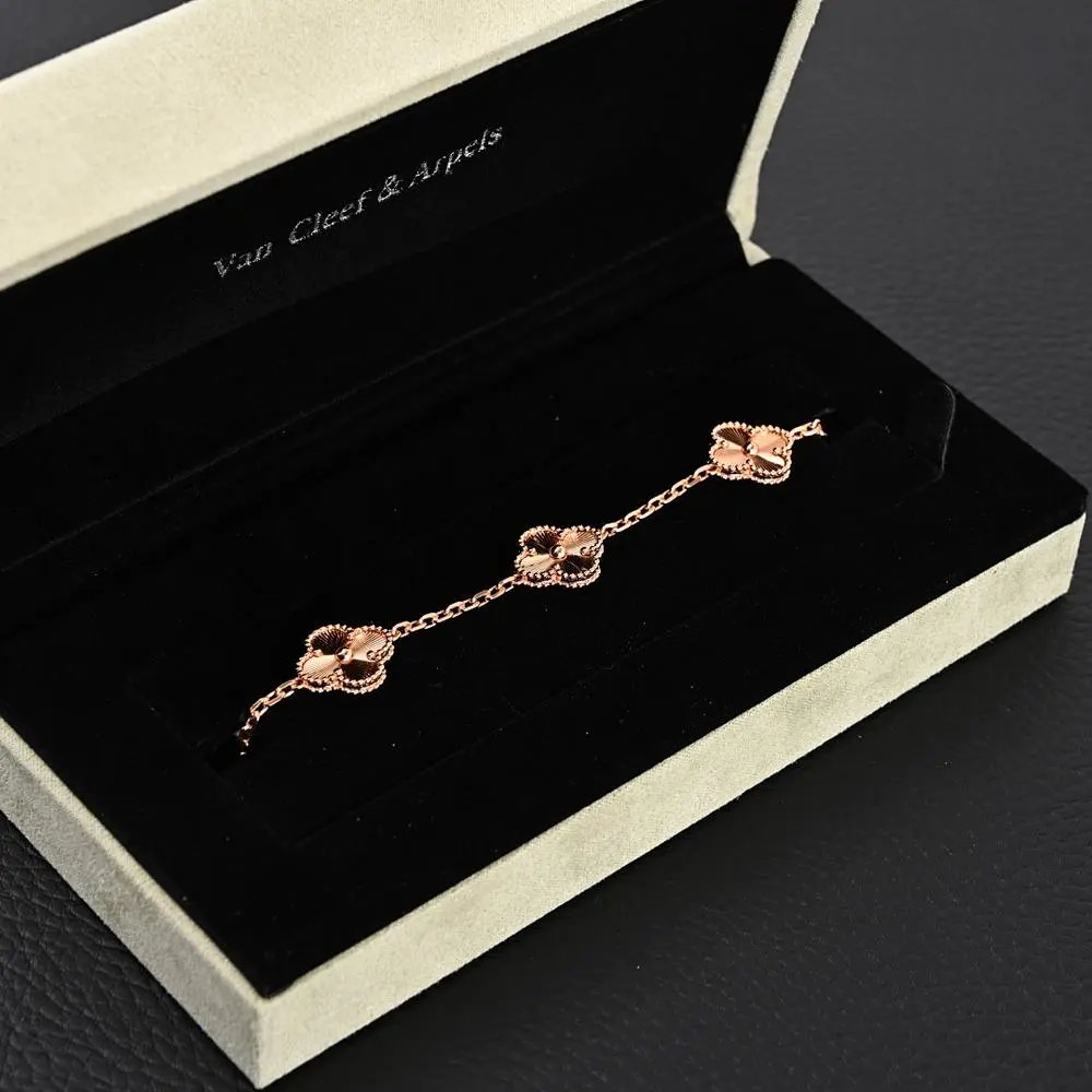 Van Cleef Arpels Bracelet — W2CFinds curated find