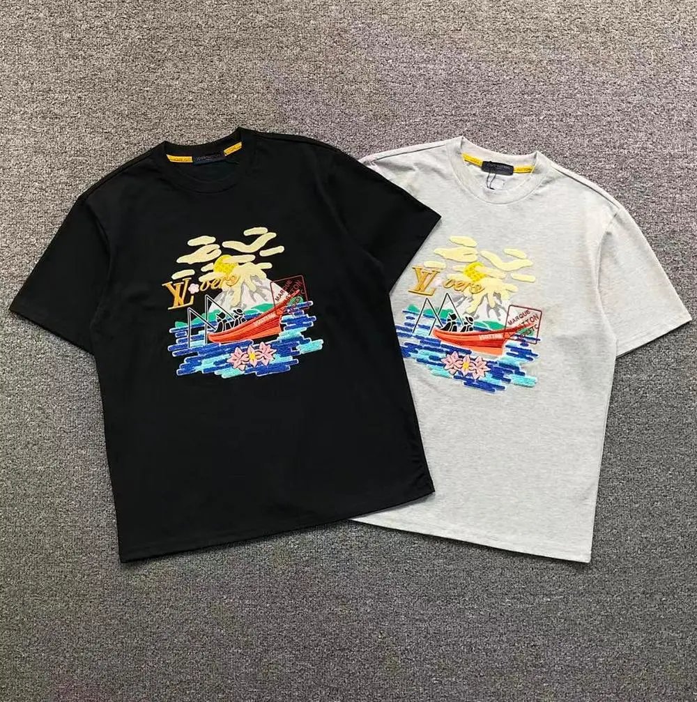 Louis Vuitton Tee — W2CFinds curated find