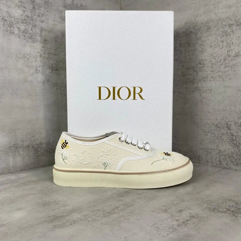Dior shoes — W2CFinds curated find