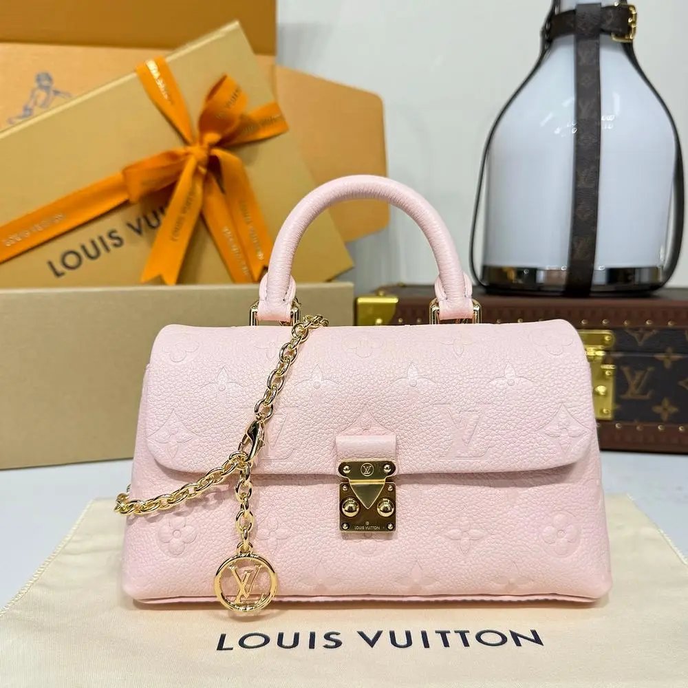 Louis Vuitton Bag — W2CFinds curated find
