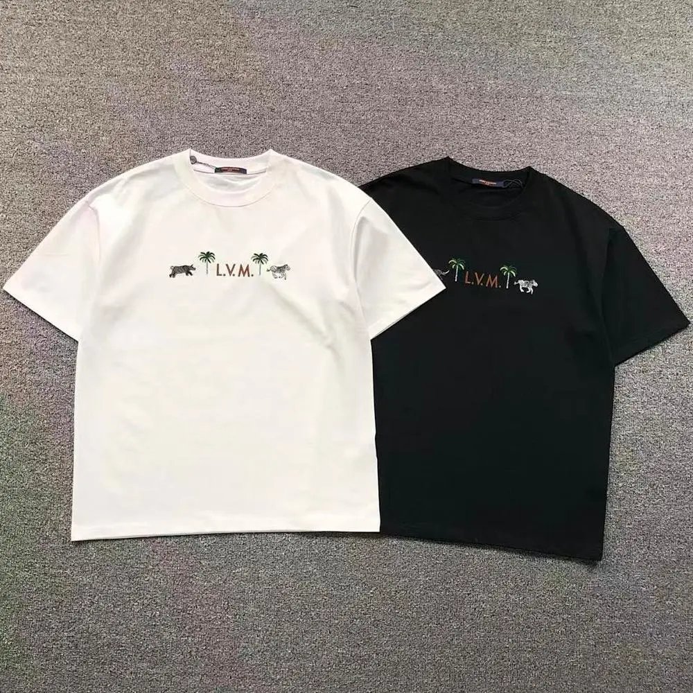 Louis Vuitton Tee — W2CFinds curated find