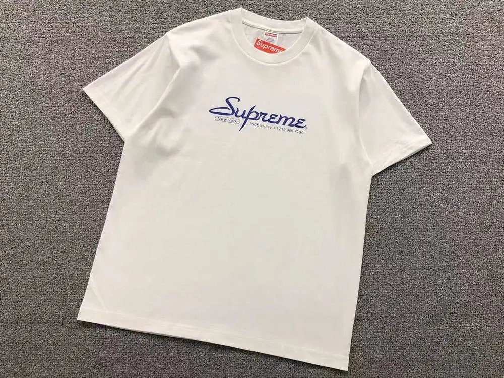 Supreme T-Shirts Script Logo Short-Sleeve T-Shirt image 2