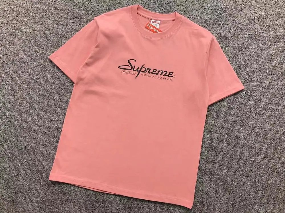 Supreme T-Shirts Script Logo Short-Sleeve T-Shirt image 3
