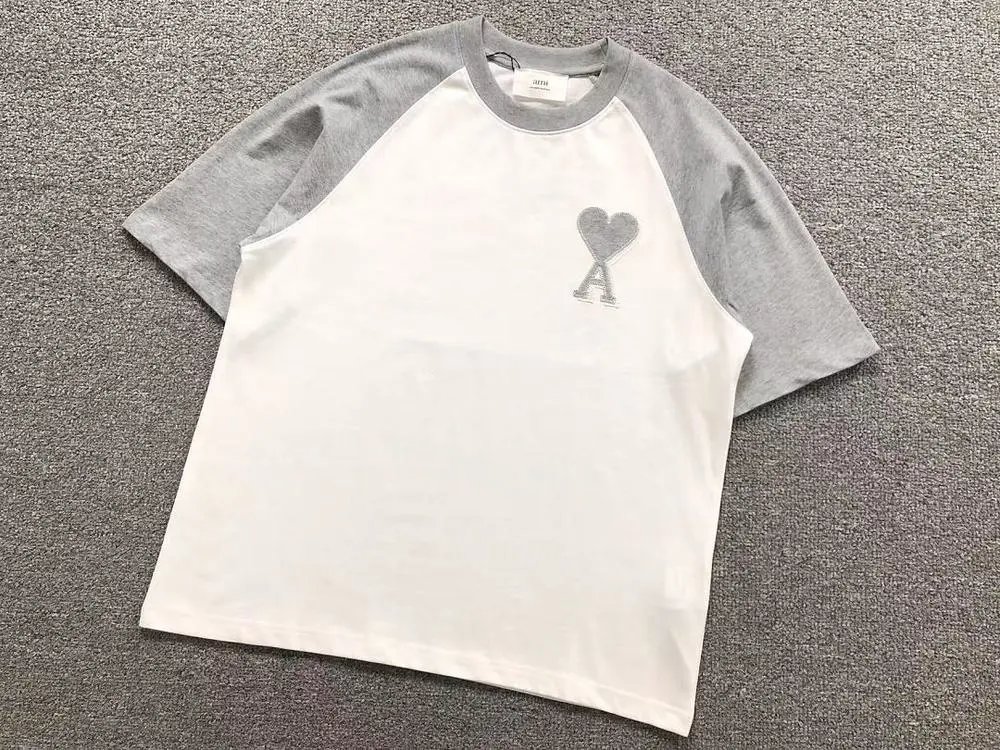 AMI T-Shirts Heart Logo Raglan Short-Sleeve T-Shirt image 5