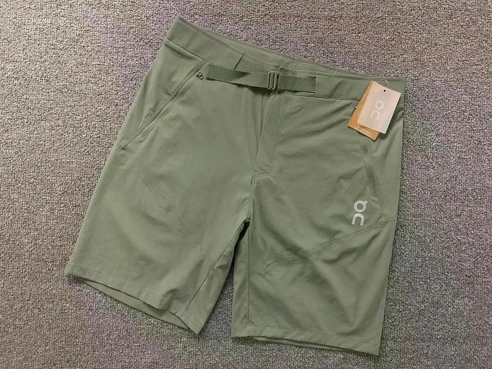 On Shorts Technical with integrated web belt and zip pockets image 3