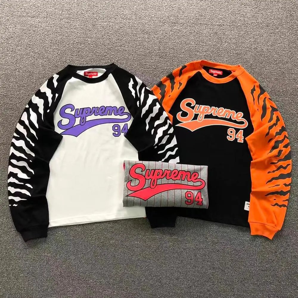 Supreme hoodie — W2CFinds curated find