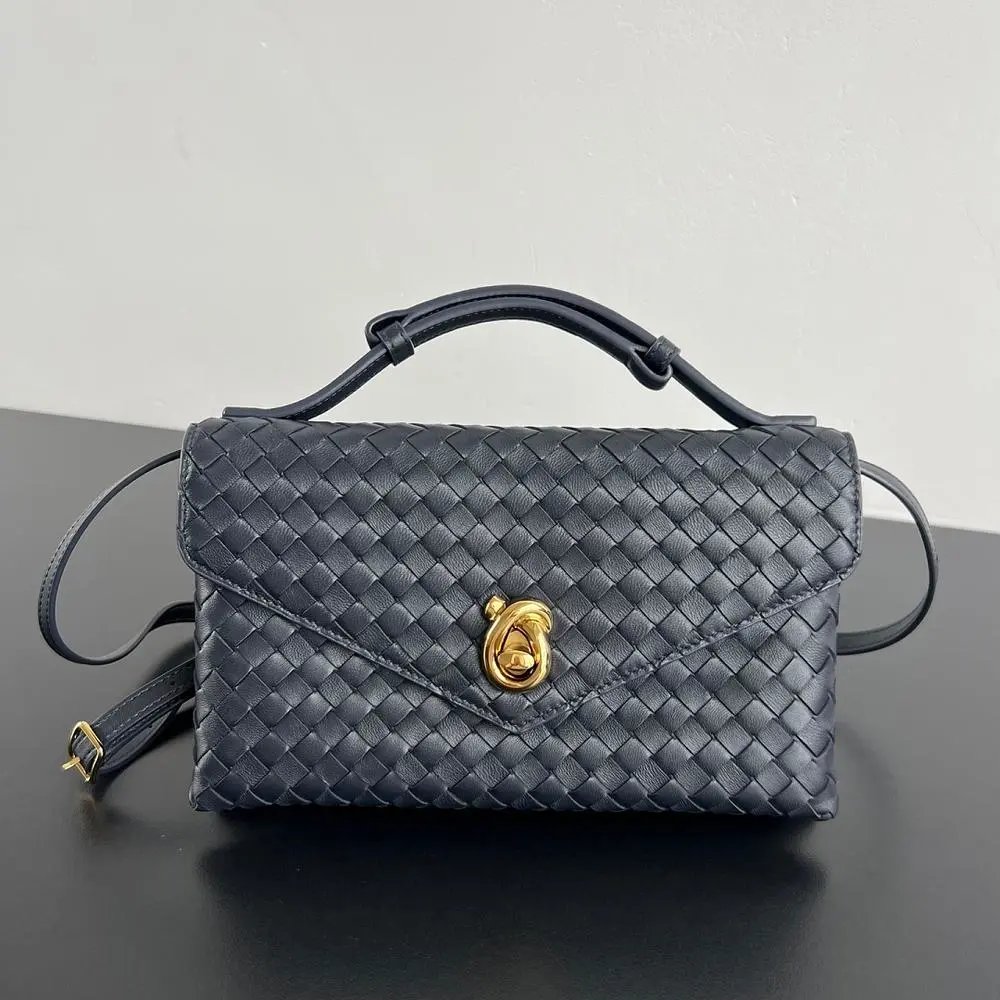 Bottega Veneta bag — W2CFinds curated find