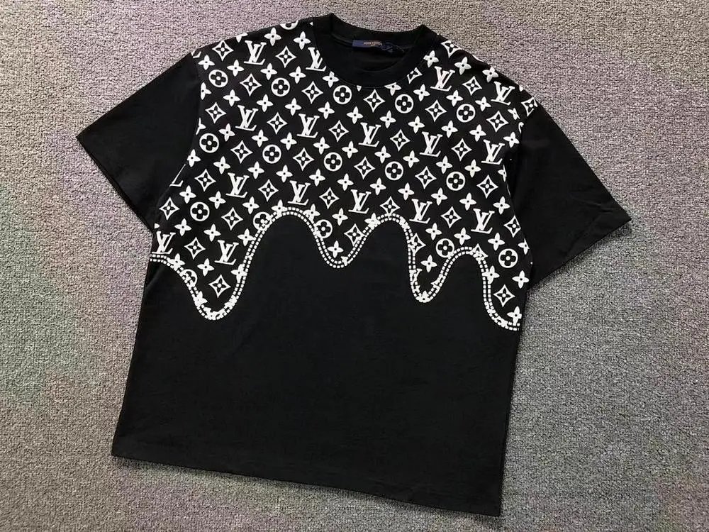 Louis Vuitton T-Shirts Short-Sleeve Wavy Monogram Panel T-Shirt image 3