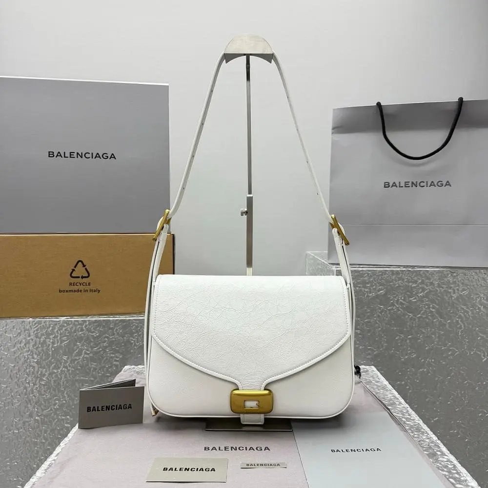 Balenciaga bag — W2CFinds curated find