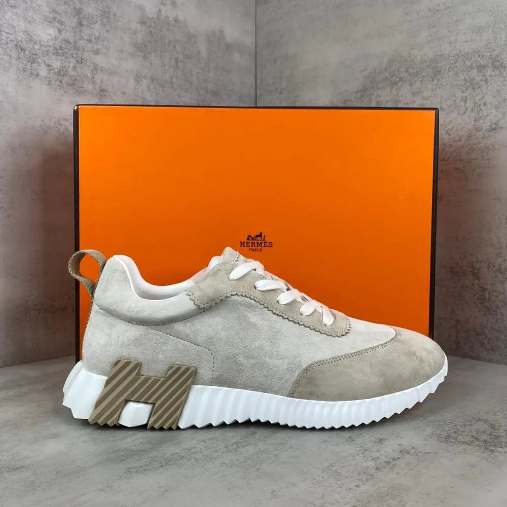 Hermès Shoes — W2CFinds curated find