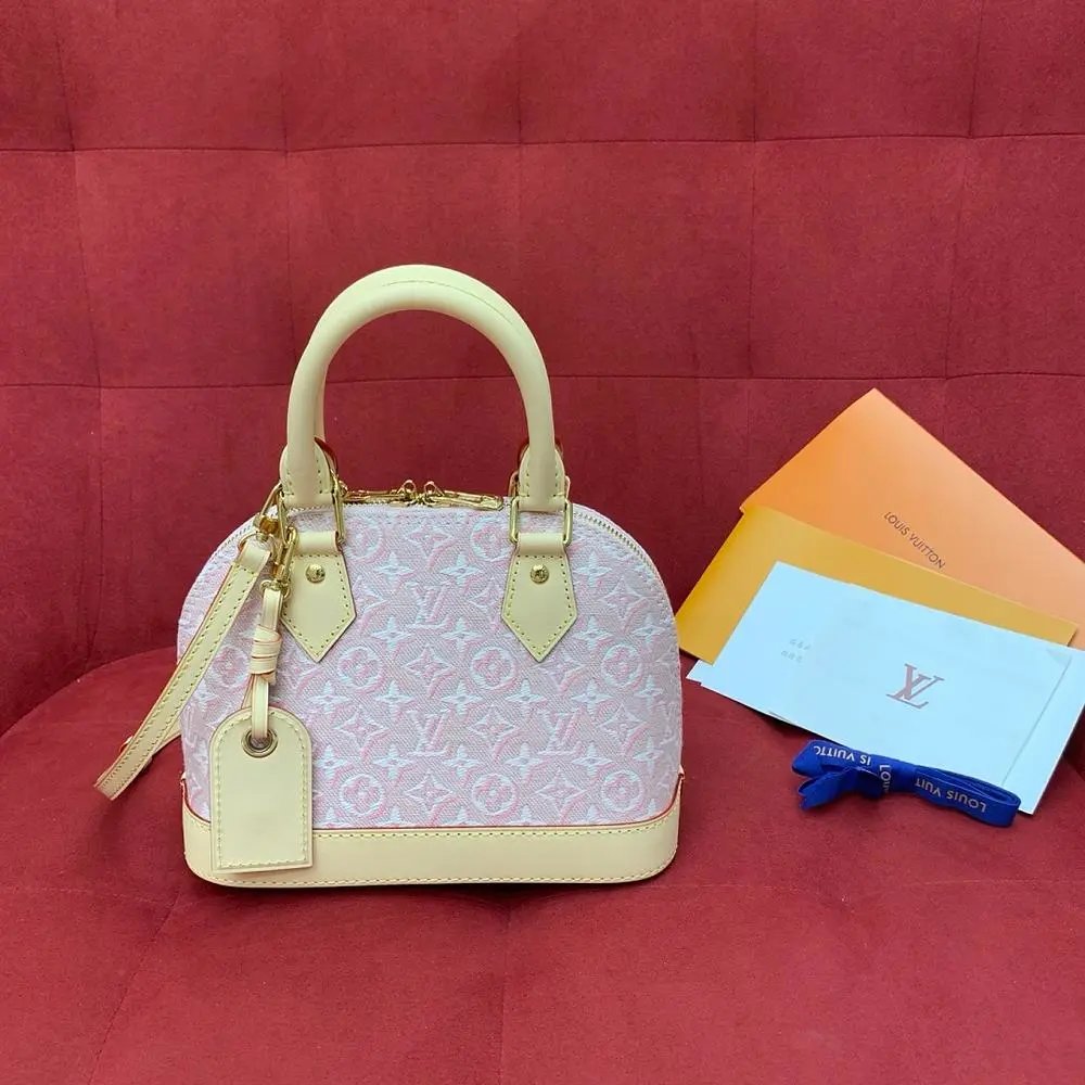 Louis Vuitton bag — W2CFinds curated find